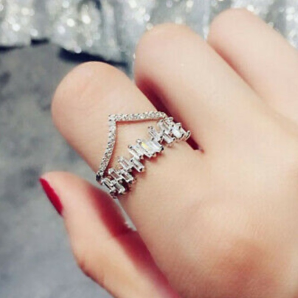 NEW 925 Sterling silver Beautiful Ring - Picture 1 of 6